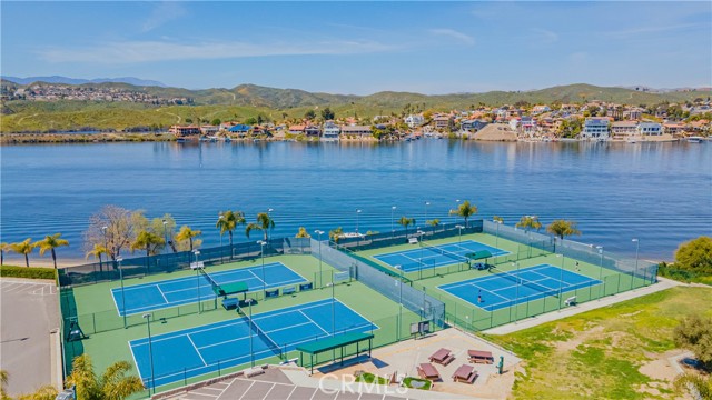 23825 N Canyon Lake Drive, Canyon Lake CA: https://media.crmls.org/medias/23d5c861-8196-4c22-9649-0d4a5ec90ff4.jpg