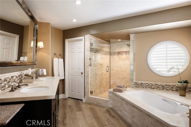 Image 15 of 59 For 33 Calle Del Norte