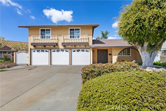 Detail Gallery Image 1 of 1 For 11271 Dewdrop Ave, Fountain Valley,  CA 92708 - 5 Beds | 3 Baths