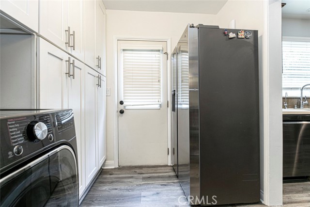 15409 Wyandotte Street, Van Nuys CA: https://media.crmls.org/medias/23d78623-3023-4379-a083-3a17ac8b315b.jpg