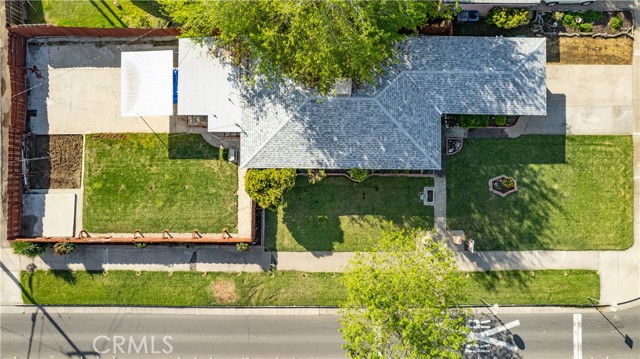 Detail Gallery Image 4 of 33 For 1102 W 25th St, Merced,  CA 95340 - 3 Beds | 2 Baths