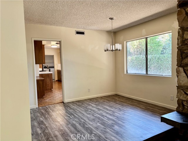 Detail Gallery Image 11 of 24 For 8064 Crosnoe Ave, Panorama City,  CA 91402 - 3 Beds | 2 Baths