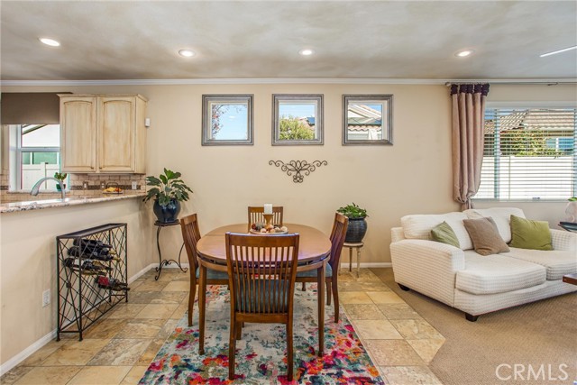 Detail Gallery Image 9 of 37 For 1656 Hibiscus Ct, Beaumont,  CA 92223 - 2 Beds | 2 Baths