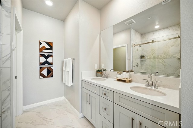 1425 W Sunrise Lane, San Pedro CA: https://media.crmls.org/medias/23d8d4e8-ec43-4e91-b75b-64bd96b5d9eb.jpg