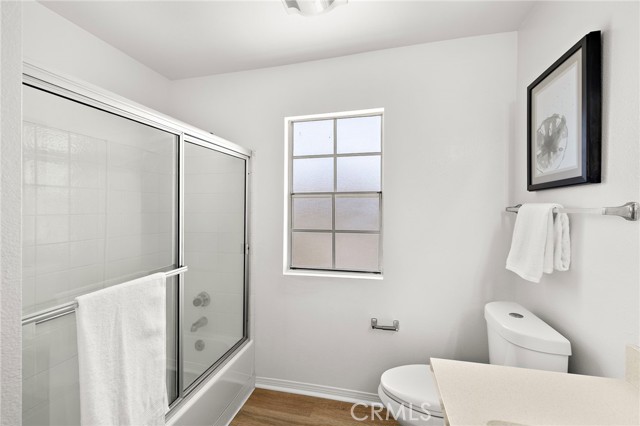Detail Gallery Image 12 of 28 For 2563 Orange Ave #C,  Costa Mesa,  CA 92627 - 3 Beds | 2/1 Baths