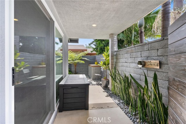 Detail Gallery Image 37 of 43 For 20442 Harbor Isle Ln, Huntington Beach,  CA 92646 - 3 Beds | 2 Baths