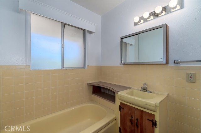 Detail Gallery Image 19 of 67 For 3216 Lakeshore Bld, Nice,  CA 95464 - 2 Beds | 1 Baths