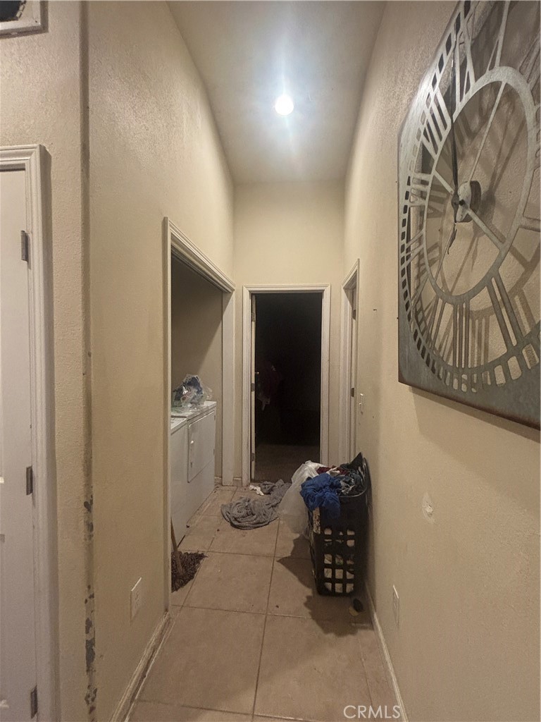 https://media.crmls.org/medias/23d9f75b-8ca8-402d-a1ae-ca1100dc0477.jpg?preset=X-Large
