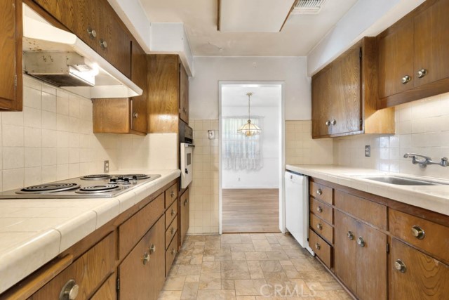 Detail Gallery Image 13 of 27 For 338 N Mariposa, Burbank,  CA 91506 - 2 Beds | 2 Baths