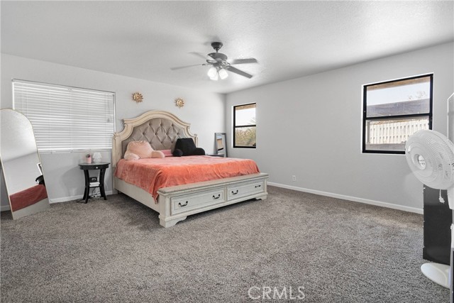 22752 Roundup Way, Apple Valley CA: https://media.crmls.org/medias/23dbe089-1373-47d6-9218-7a16a1b9589f.jpg