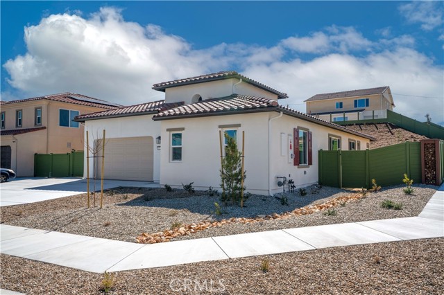 Detail Gallery Image 3 of 15 For 17127 Kent St, Hesperia,  CA 92345 - 3 Beds | 2/1 Baths