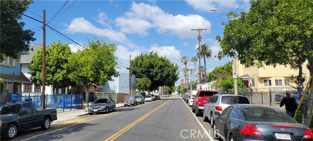 2006 W 12th Street, Los Angeles CA: https://media.crmls.org/medias/23dc46b1-62b0-4954-90a3-888418e7a320.jpg