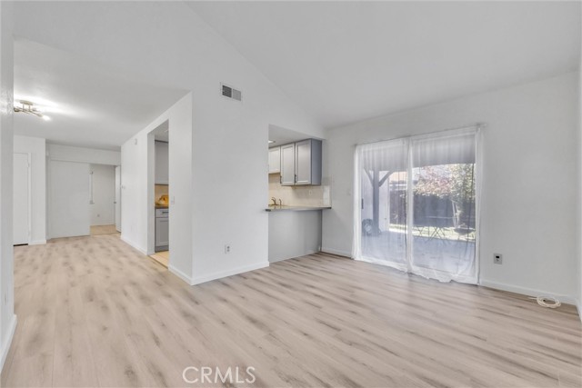 Detail Gallery Image 12 of 29 For 13388 Wisteria Pl, Chino,  CA 91710 - 4 Beds | 2 Baths