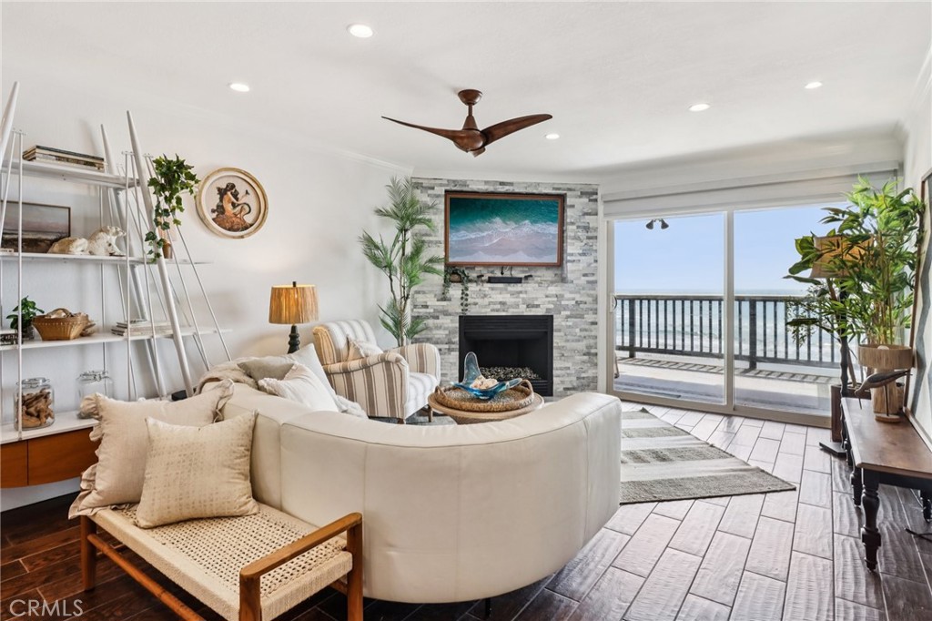 MLS #OC25192516 image #16