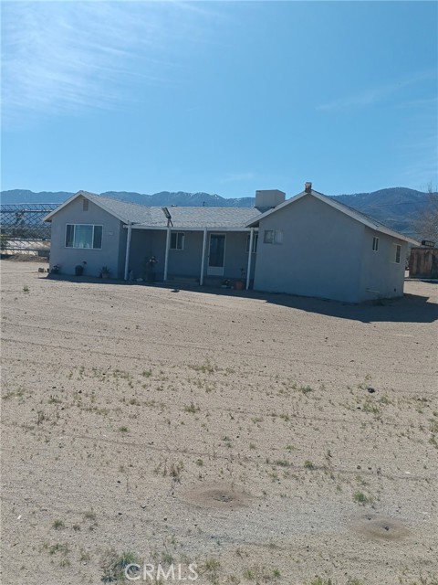 Detail Gallery Image 2 of 29 For 30107 Bourbon, Lucerne Valley,  CA 92356 - 3 Beds | 2 Baths