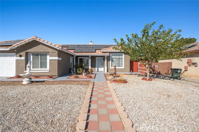 Detail Gallery Image 4 of 54 For 14228 De Sota Dr, Victorville,  CA 92392 - 5 Beds | 2 Baths