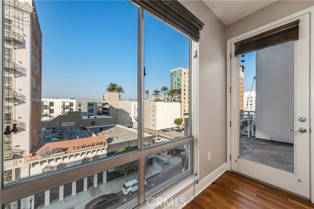 Detail Gallery Image 9 of 34 For 150 the Promenade N #503,  Long Beach,  CA 90802 - 1 Beds | 1 Baths