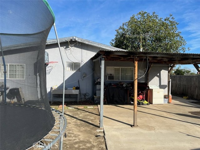 Detail Gallery Image 3 of 5 For 5383 Howard, Ontario,  CA 91762 - 4 Beds | 2 Baths