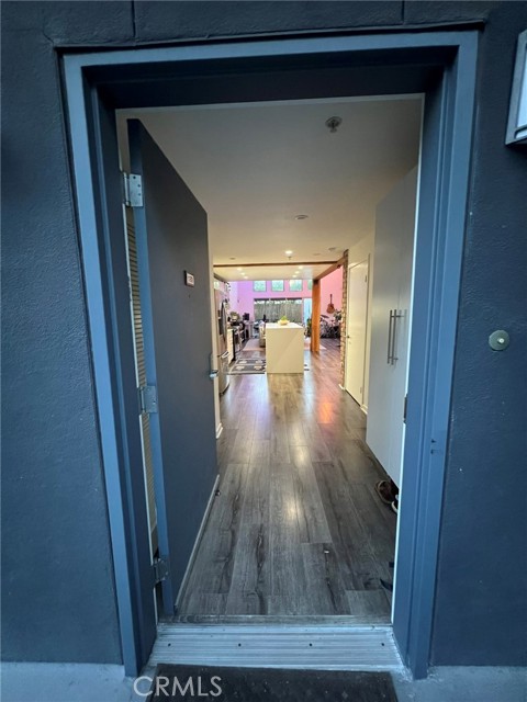 4215 Glencoe Avenue, Marina del Rey CA: https://media.crmls.org/medias/23ddba13-5f47-4cca-849d-4df3c9f99012.jpg