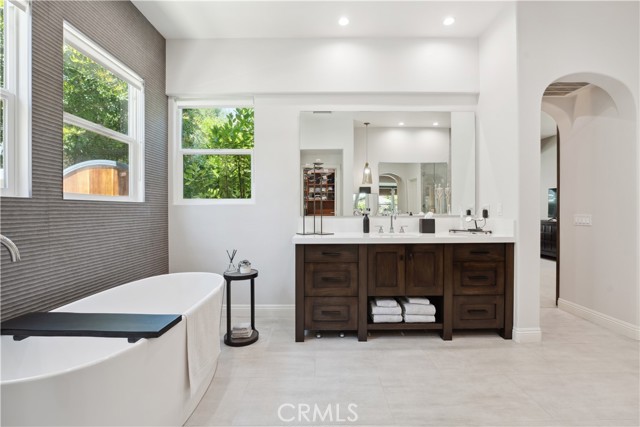 Detail Gallery Image 22 of 43 For 3995 Prado Del Trigo, Calabasas,  CA 91302 - 4 Beds | 4/1 Baths