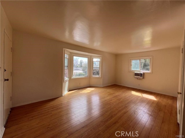 Detail Gallery Image 9 of 9 For 5951 Matilija Ave #1/2,  Valley Glen,  CA 91401 - 1 Beds | 1 Baths