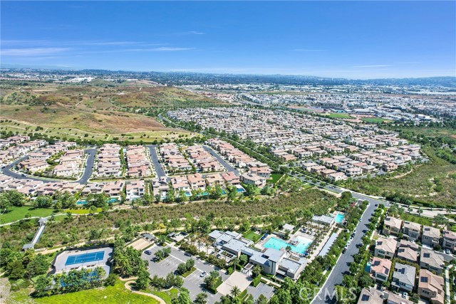Detail Gallery Image 22 of 44 For 65 Bolide, Irvine,  CA 92618 - 5 Beds | 4/2 Baths