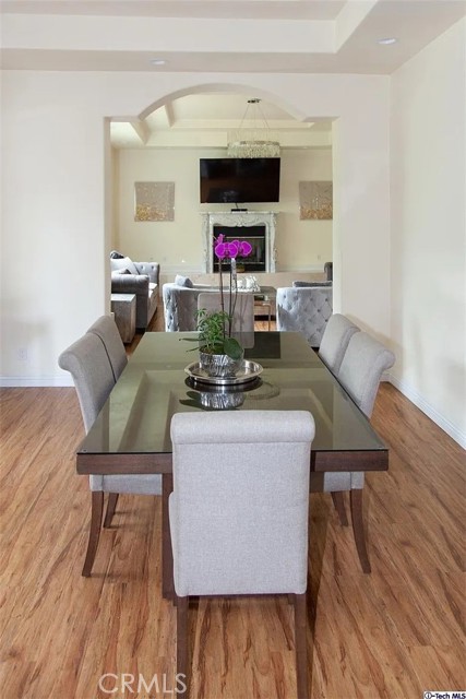 Detail Gallery Image 18 of 35 For 10062 Valley Circle Bld, Chatsworth,  CA 91311 - 7 Beds | 5 Baths