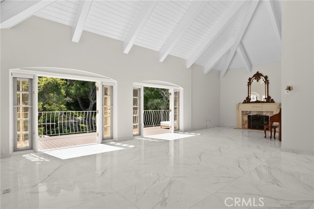 Detail Gallery Image 11 of 50 For 809 Highland Dr, La Canada Flintridge,  CA 91011 - 5 Beds | 5 Baths