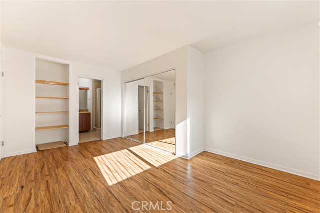 20327 Saticoy Street, Winnetka CA: https://media.crmls.org/medias/23df9867-e49e-48f1-8ac6-80cfbc2c3daf.jpg