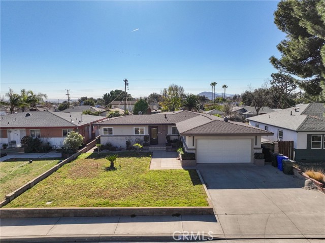 17349 Barbee Street, Fontana, California 92336, 3 Bedrooms Bedrooms, ,2 BathroomsBathrooms,Single Family Residence,For Sale,Barbee,CV25004150