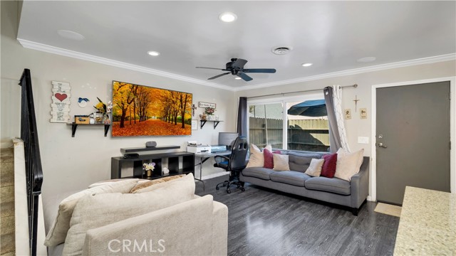 Detail Gallery Image 9 of 28 For 1616 Iowa #C,  Costa Mesa,  CA 92626 - 2 Beds | 1 Baths