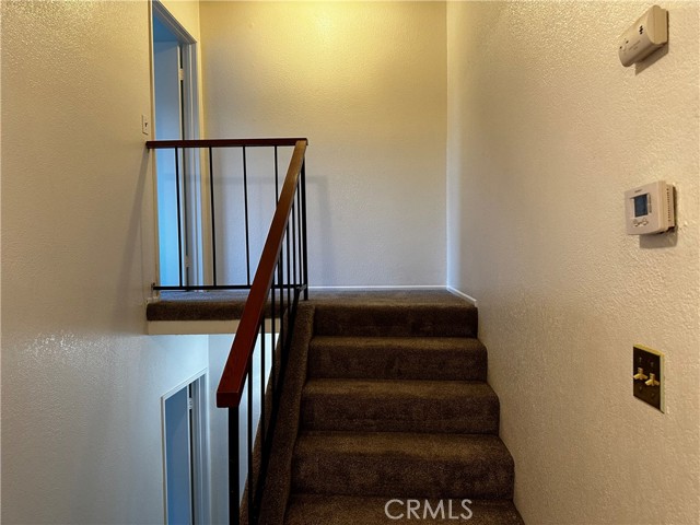 Detail Gallery Image 4 of 4 For 95 Tennessee St #E,  Redlands,  CA 92373 - 2 Beds | 2/1 Baths