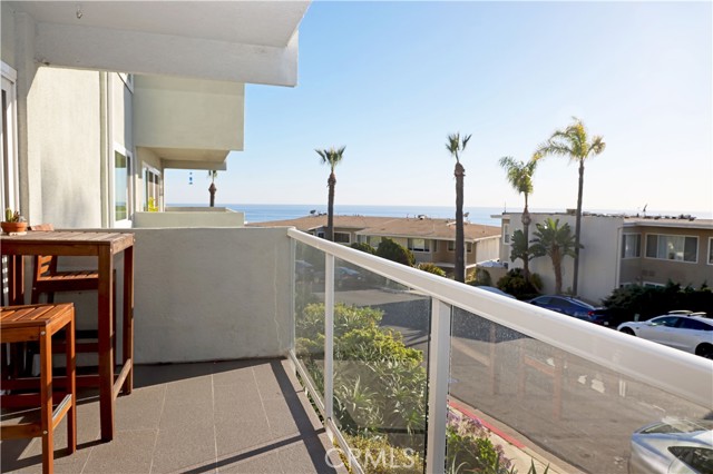 Detail Gallery Image 16 of 19 For 21703 Ocean Vista #201,  Laguna Beach,  CA 92651 - 2 Beds | 2 Baths