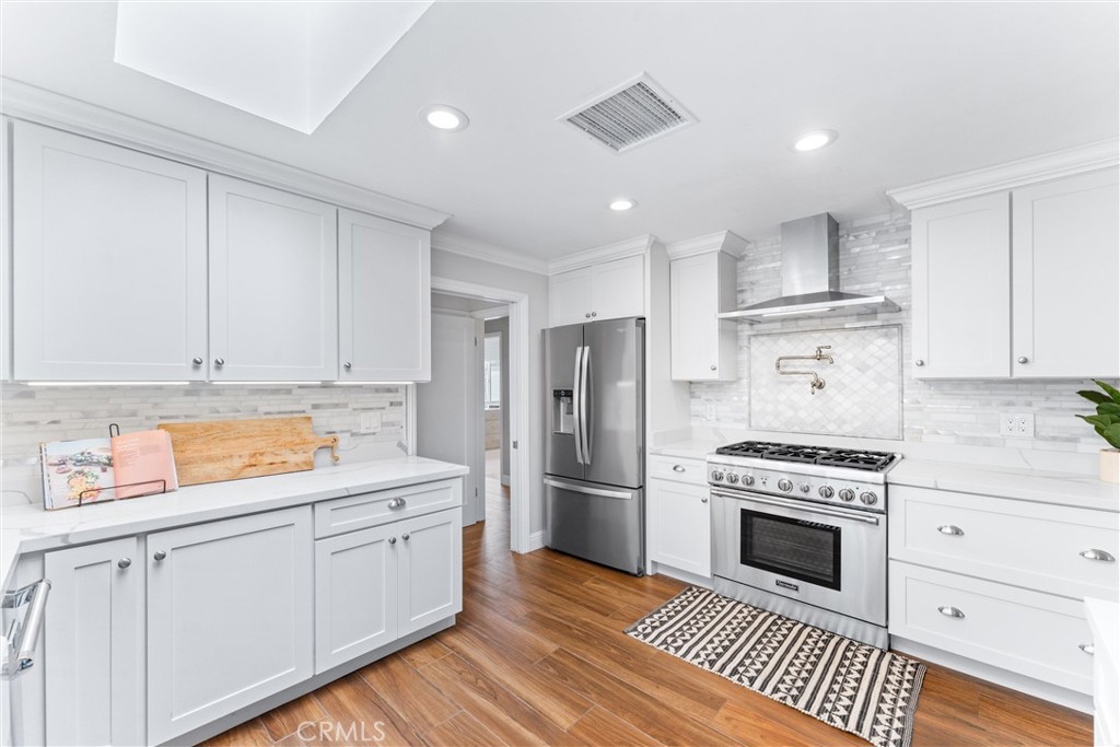 MLS #OC25137424 img 21