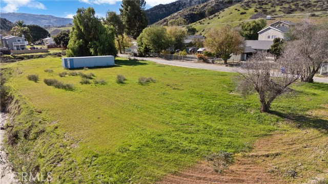 Detail Gallery Image 12 of 41 For 2 Taft Ct, Val Verde,  CA 91383 - – Beds | – Baths