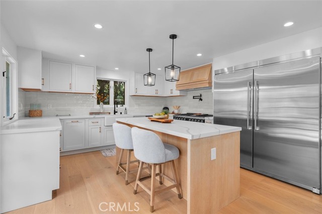 Detail Gallery Image 20 of 52 For 17481 Tramonto Dr, Pacific Palisades,  CA 90272 - 4 Beds | 3 Baths