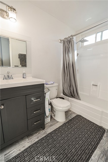 Detail Gallery Image 30 of 66 For 9601 Sepulveda Bld #9,  North Hills,  CA 91343 - 3 Beds | 2/1 Baths