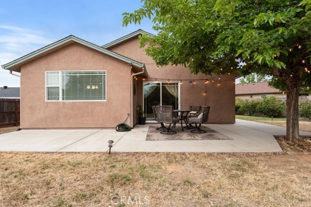 Detail Gallery Image 23 of 34 For 969 August Way, Redding,  CA 96003 - 3 Beds | 2 Baths