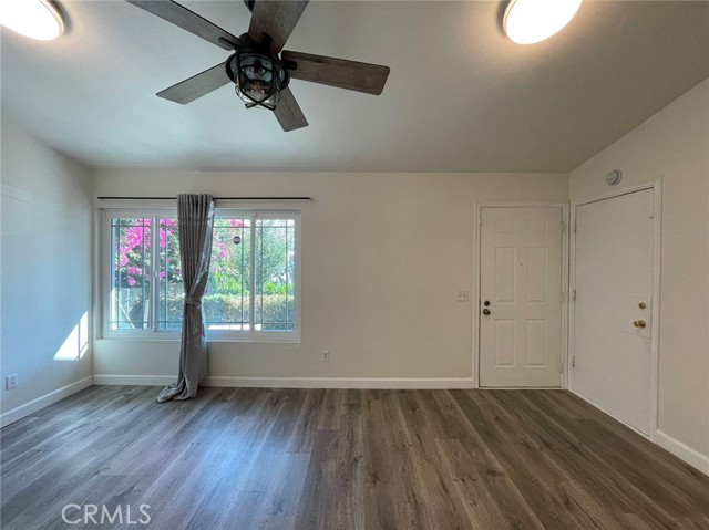 Detail Gallery Image 3 of 11 For 3181 Tamarack Way, Mead Valley,  CA 91752 - 2 Beds | 1 Baths