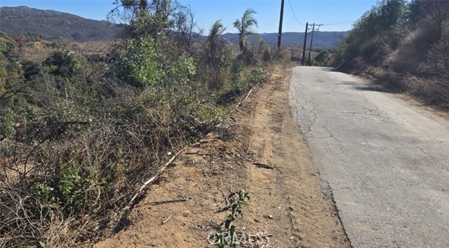 Detail Gallery Image 5 of 8 For 13720 Monte Vista, Lake Elsinore,  CA 92530 - – Beds | – Baths