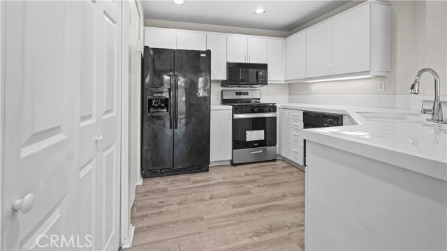 Detail Gallery Image 11 of 32 For 2951 via Milano #202,  Corona,  CA 92879 - 2 Beds | 2 Baths