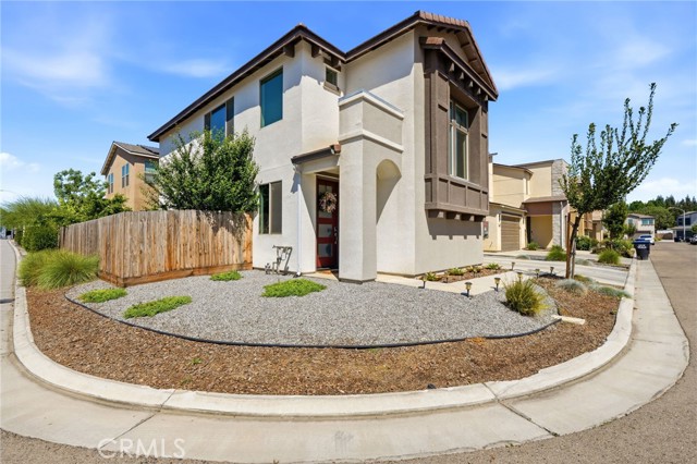 Detail Gallery Image 6 of 67 For 3432 W Good, Visalia,  CA 93277 - 3 Beds | 2/1 Baths