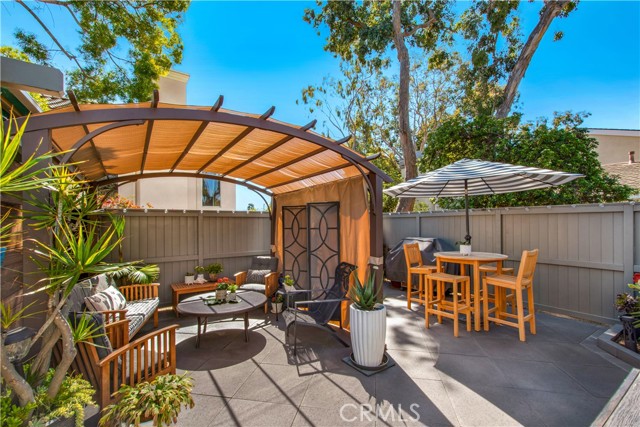 Detail Gallery Image 9 of 46 For 19652 Stern Ln, Huntington Beach,  CA 92648 - 2 Beds | 2 Baths
