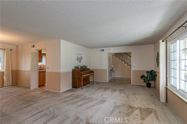 Detail Gallery Image 4 of 29 For 4329 Westminster, Santa Maria,  CA 93455 - 4 Beds | 2/1 Baths