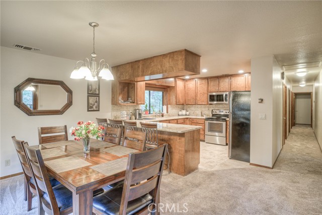 Detail Gallery Image 10 of 72 For 15417 Nopel Ave, Forest Ranch,  CA 95942 - 2 Beds | 2/1 Baths