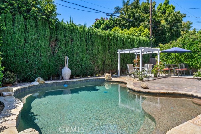 Detail Gallery Image 27 of 38 For 14552 Hesby St, Sherman Oaks,  CA 91403 - 2 Beds | 2 Baths