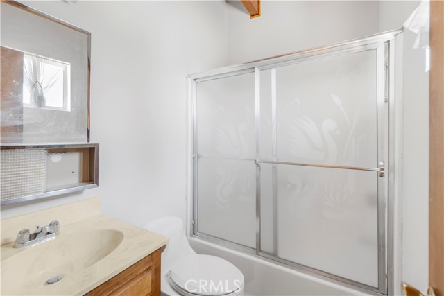 Detail Gallery Image 15 of 19 For 33355 Carlock Dr, Running Springs,  CA 92382 - 2 Beds | 1/1 Baths