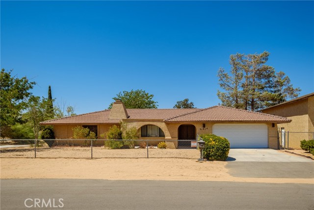 Detail Gallery Image 1 of 1 For 21414 Sandia Rd, Apple Valley,  CA 92308 - 3 Beds | 2 Baths