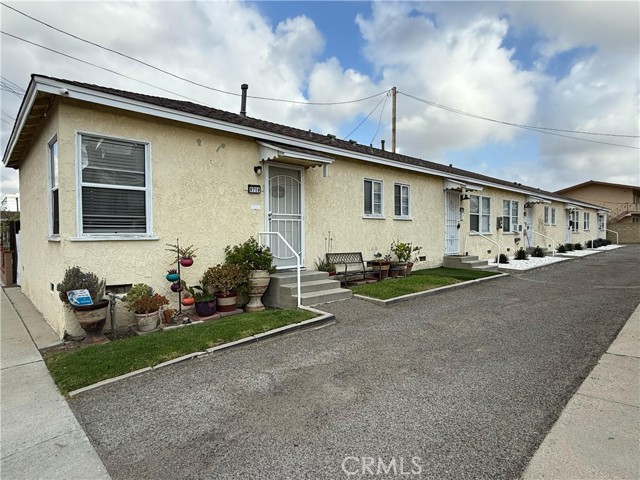 Front Image Thumbnail for CRDW26231065