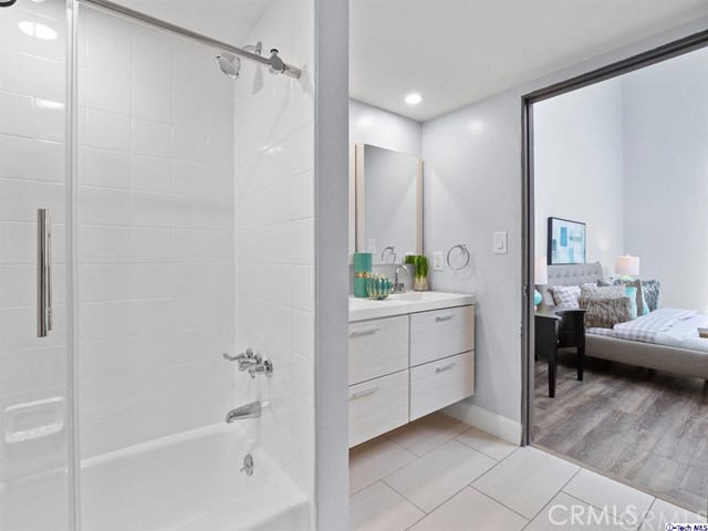 2 Bed Home for Sale in Studio City, California